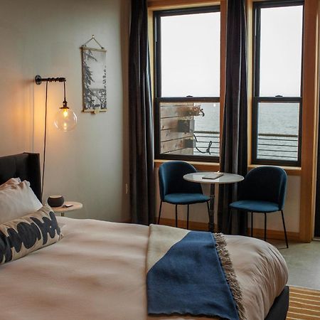 Bowline Hotel Astoria Exteriör bild
