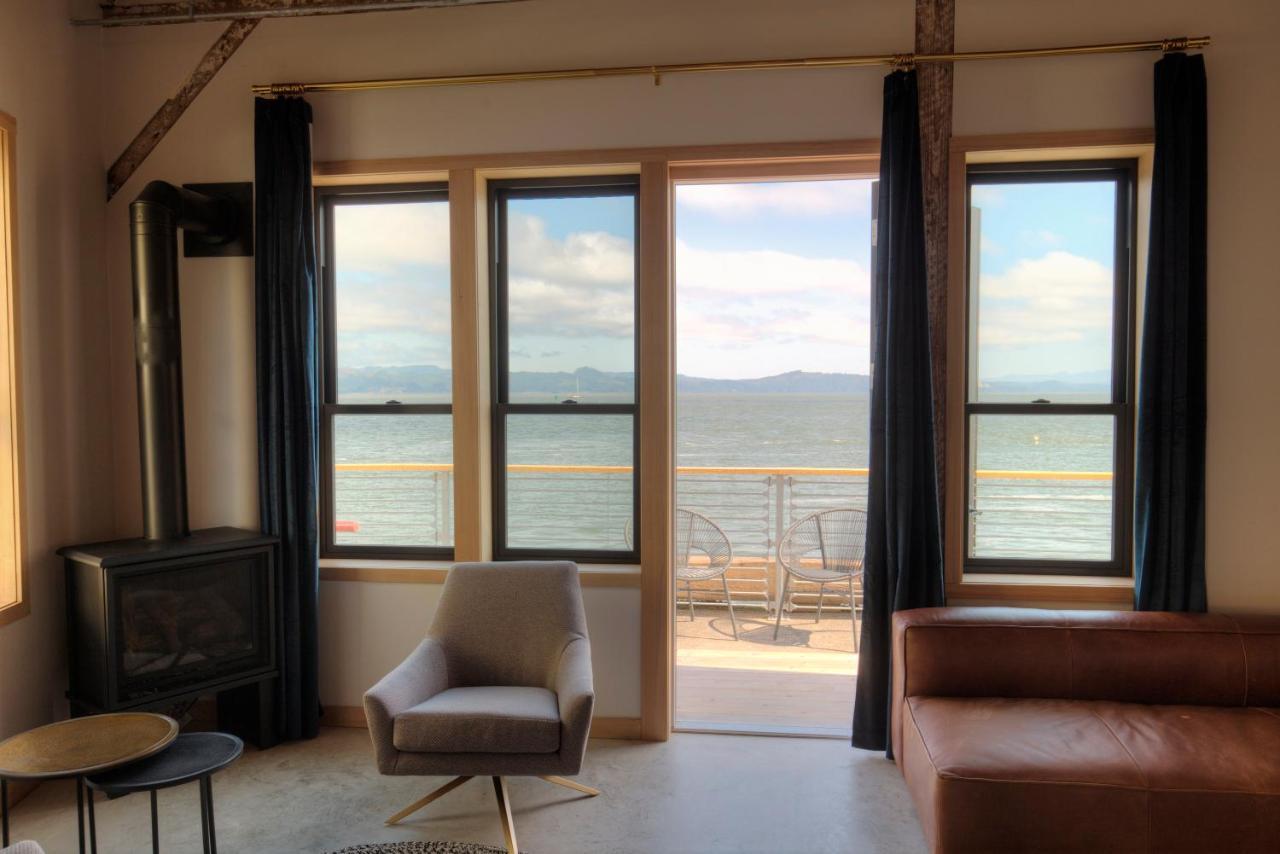 Bowline Hotel Astoria Exteriör bild